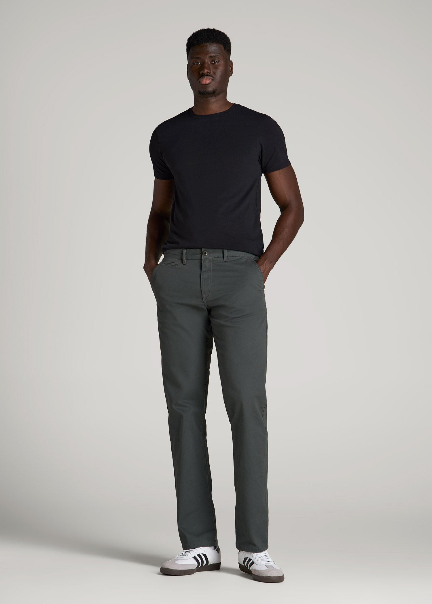 The Essential Modern Fit Crewneck Tee for Tall Men in Black