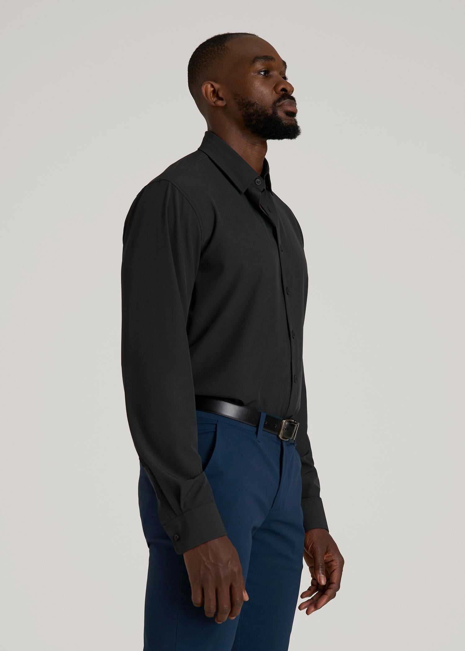 Traveler Stretch Dress Shirt in Black