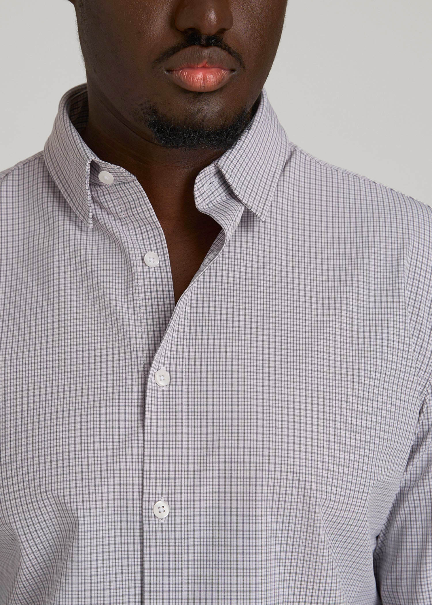 Traveler Stretch Dress Shirt in Grey Mini Plaid