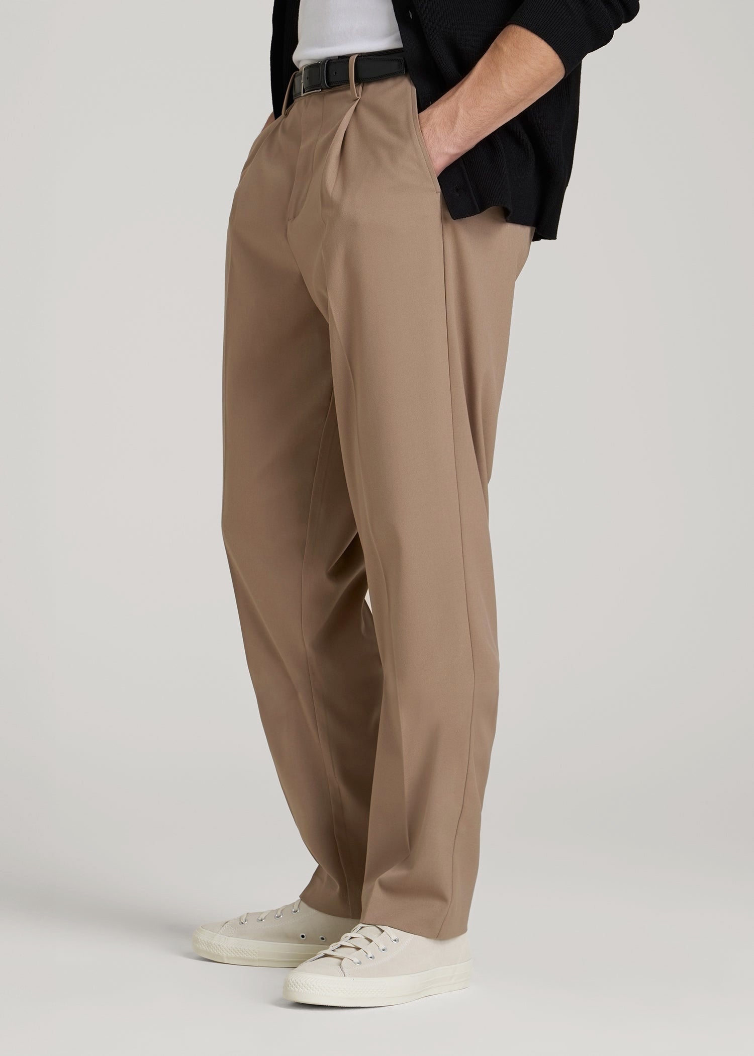 Relaxed Pleated Trousers for Tall Men in Dark Sand