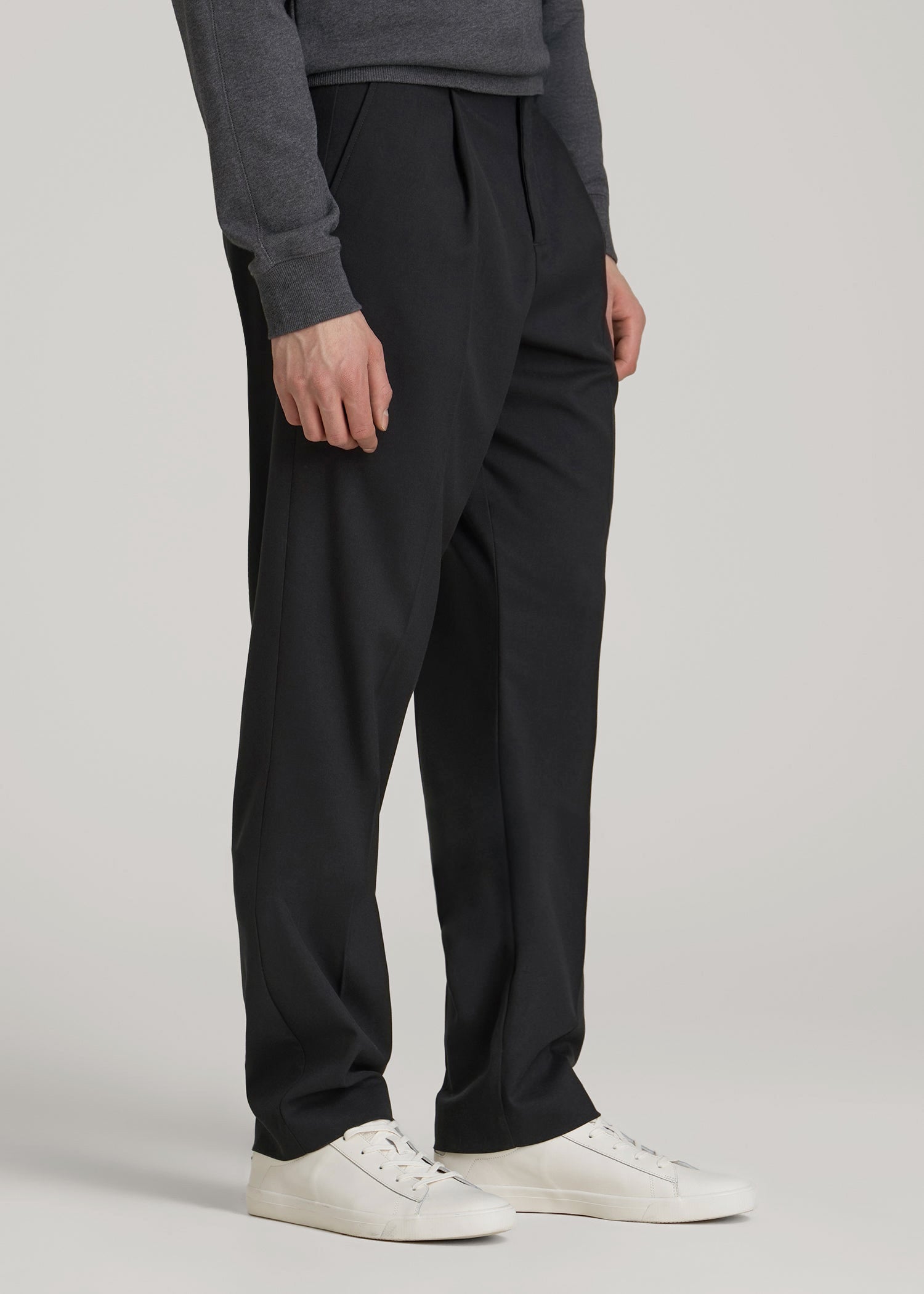 Relaxed Pleated Trousers for Tall Men in Black