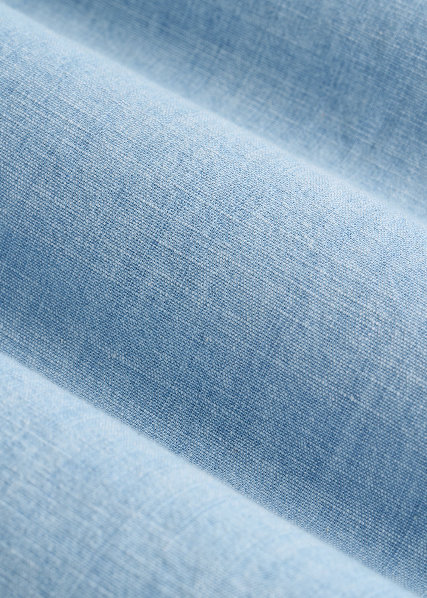 Stretch Chambray Shirt for Tall Women in Light Blue Chambray