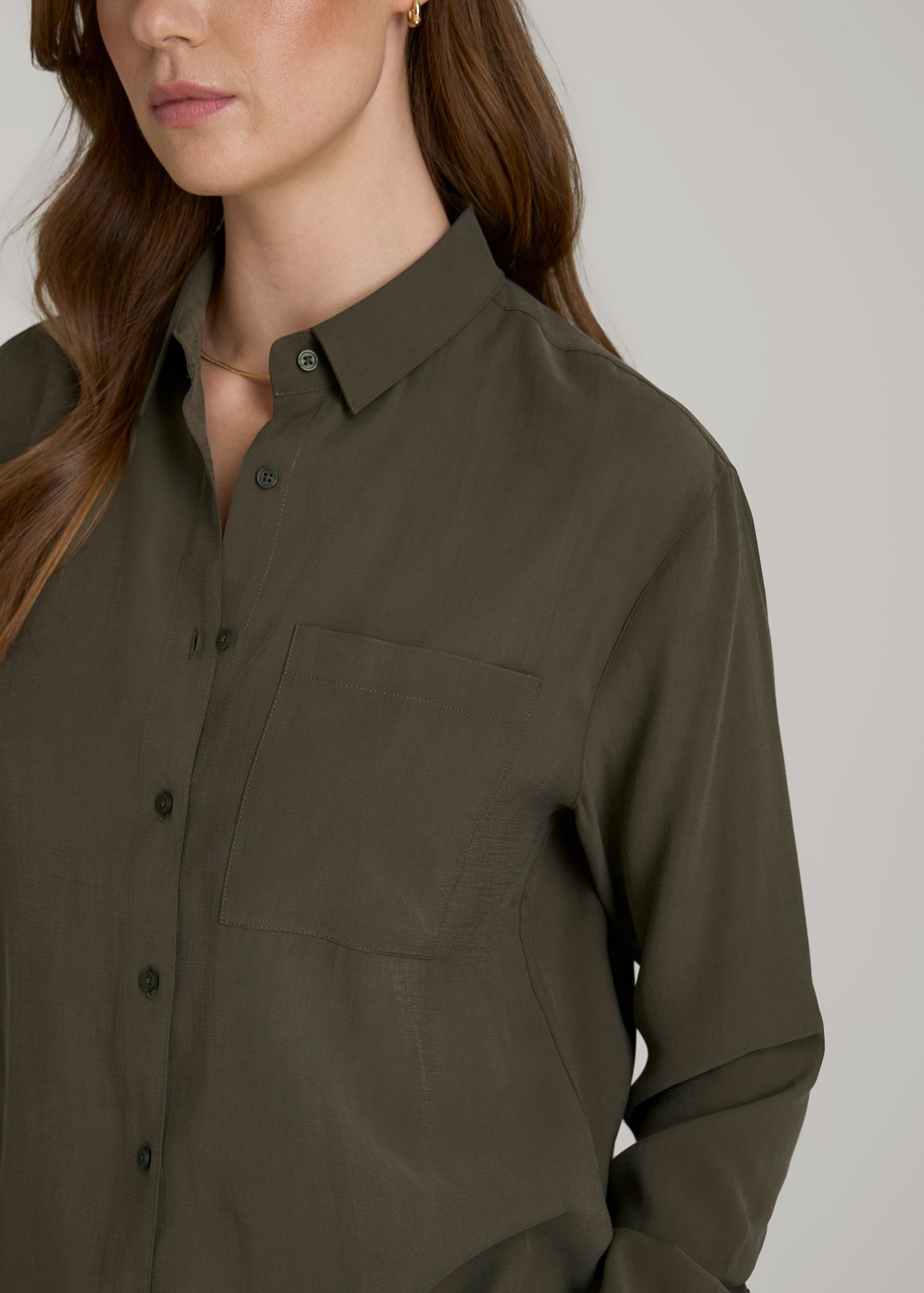Relaxed Button-Up Single-Pocket Blouse for Tall Women in Forest Night