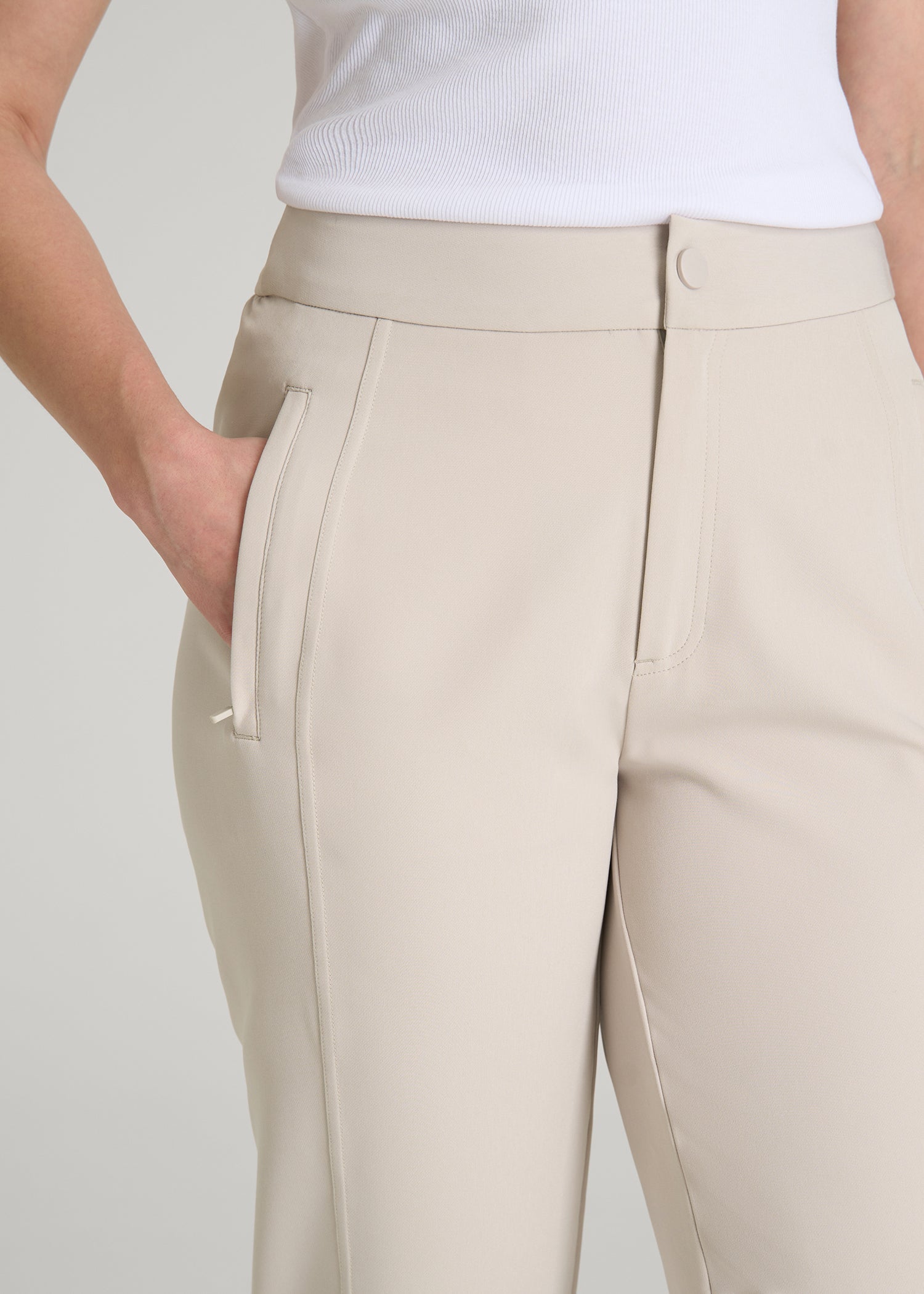 Traveler Tapered Fit Pant for Tall Women in Drywall Tan