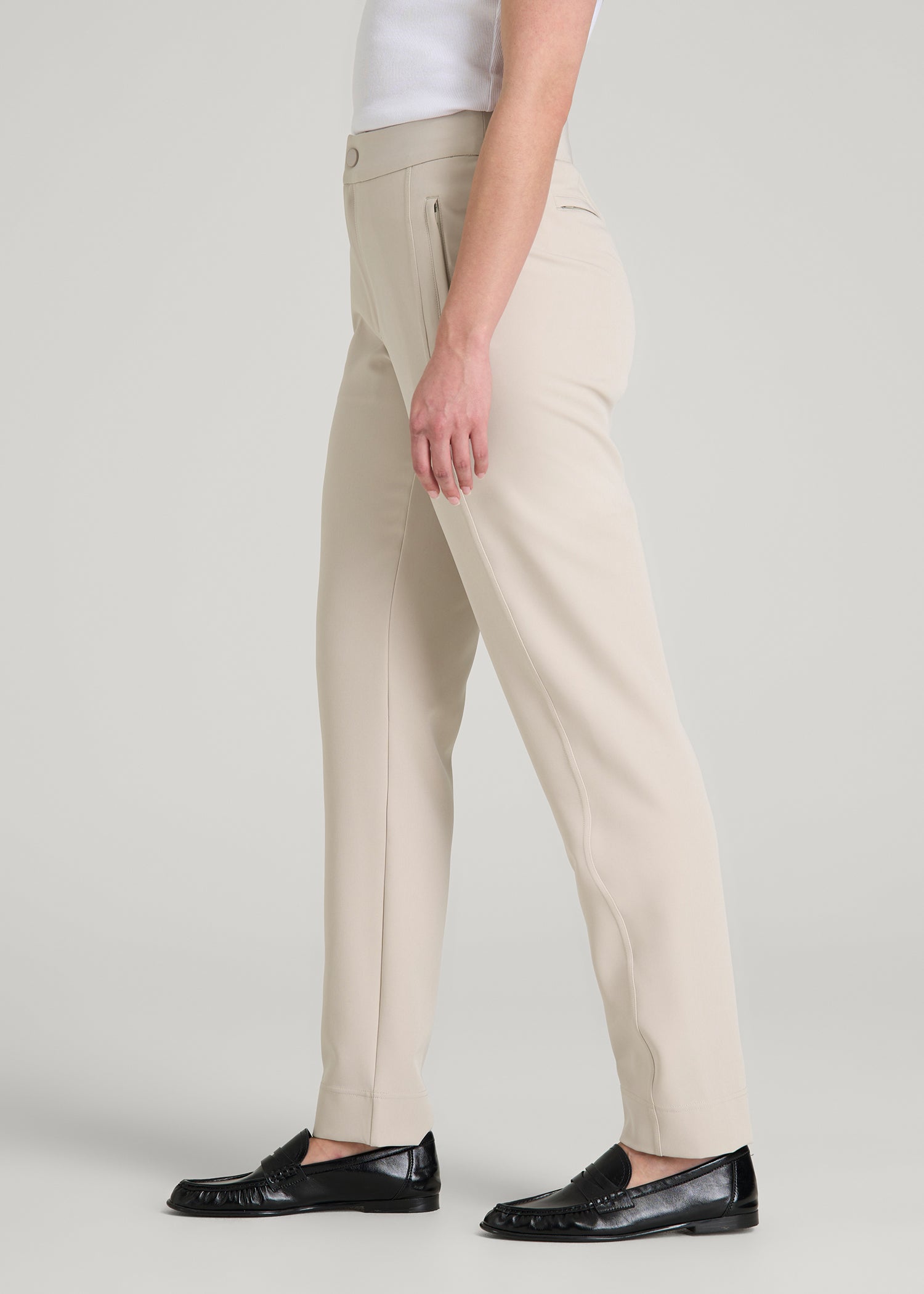 Traveler Tapered Fit Pant for Tall Women in Drywall Tan