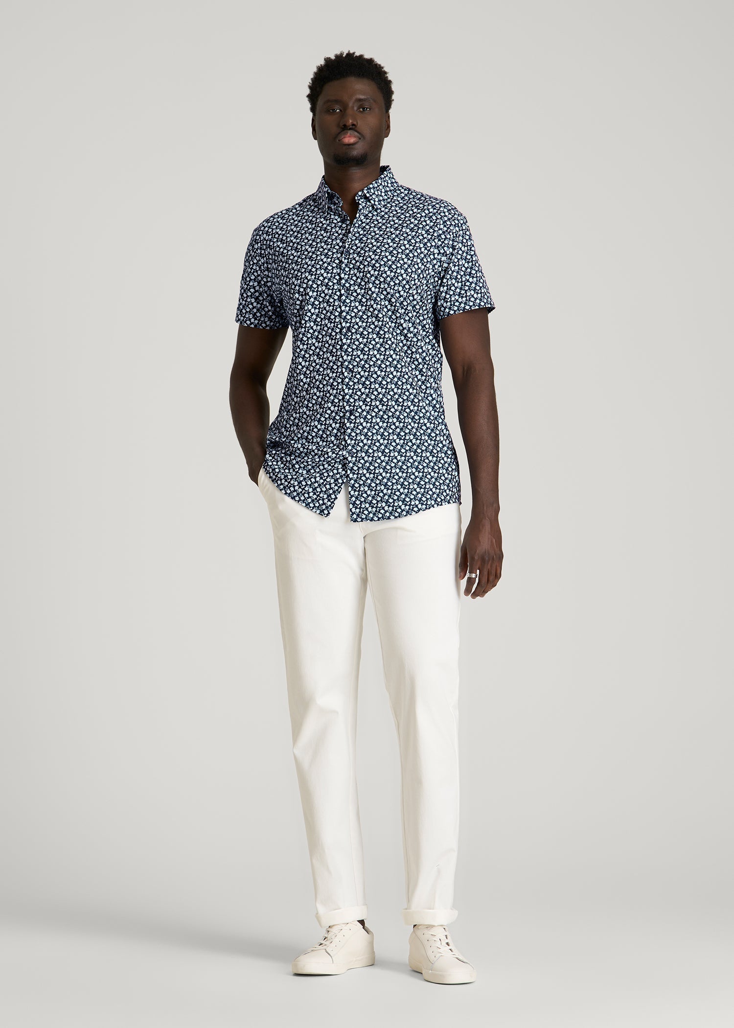 Short Sleeve Traveler Stretch Button Shirt for Tall Men in Ice Blue Mini Floral