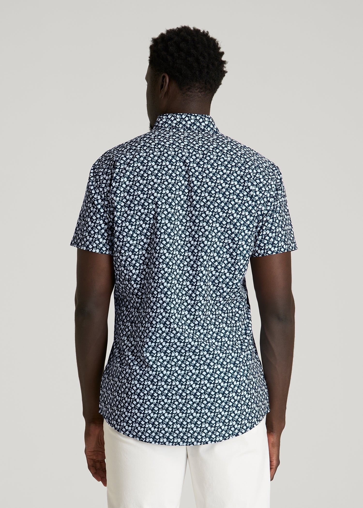 Short Sleeve Traveler Stretch Button Shirt for Tall Men in Ice Blue Mini Floral