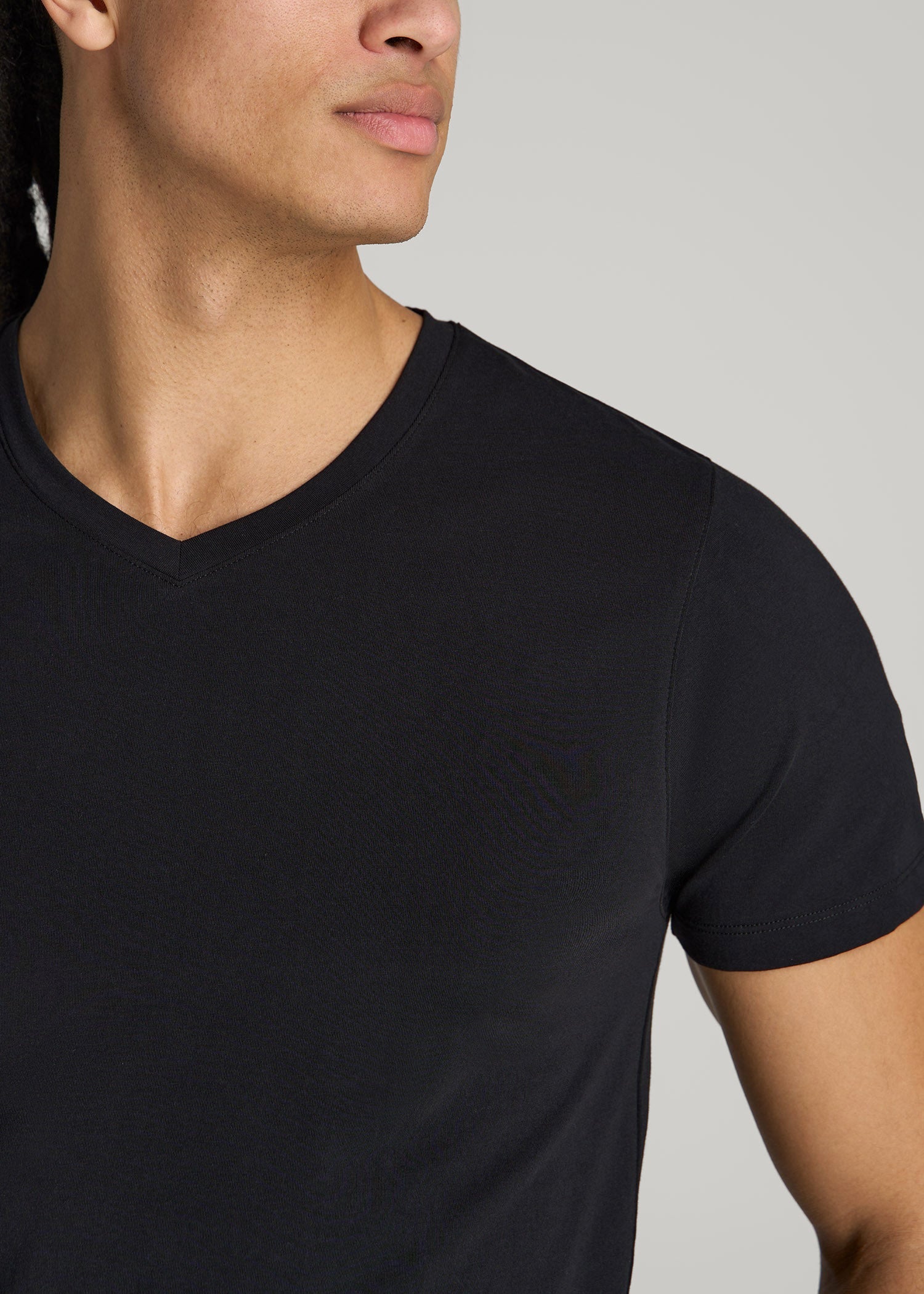 The Essential Modern Fit V-Neck Tee for Tall Men in Black