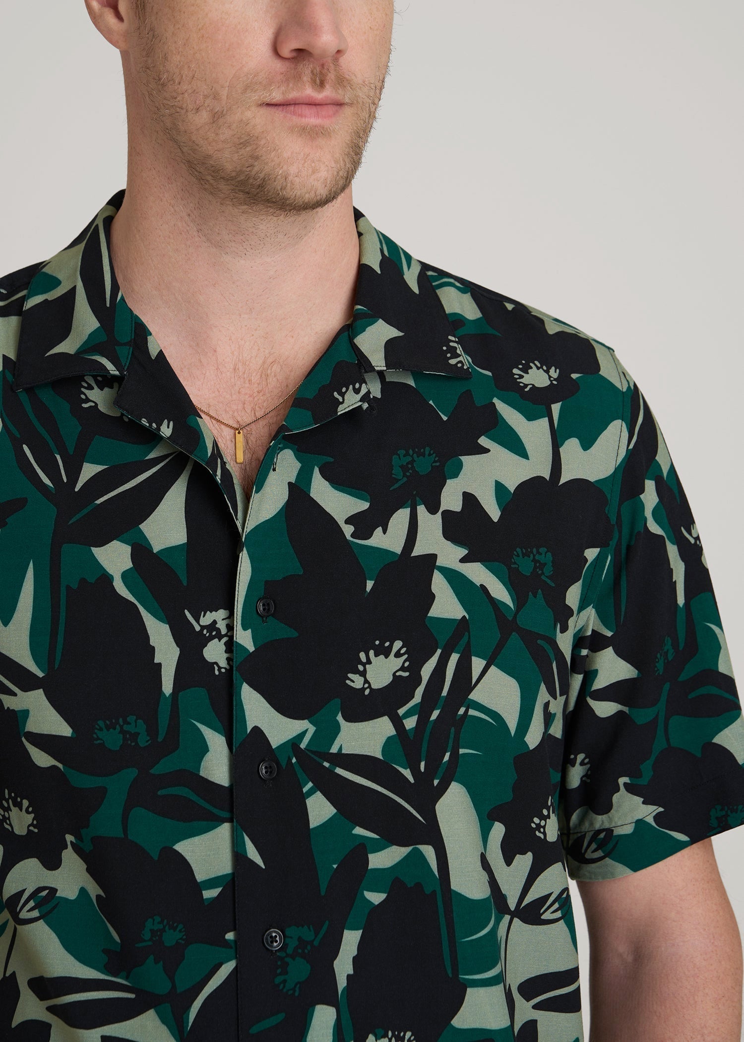 Short Sleeve Resort Shirt for Tall Men in Green and Black Floral
