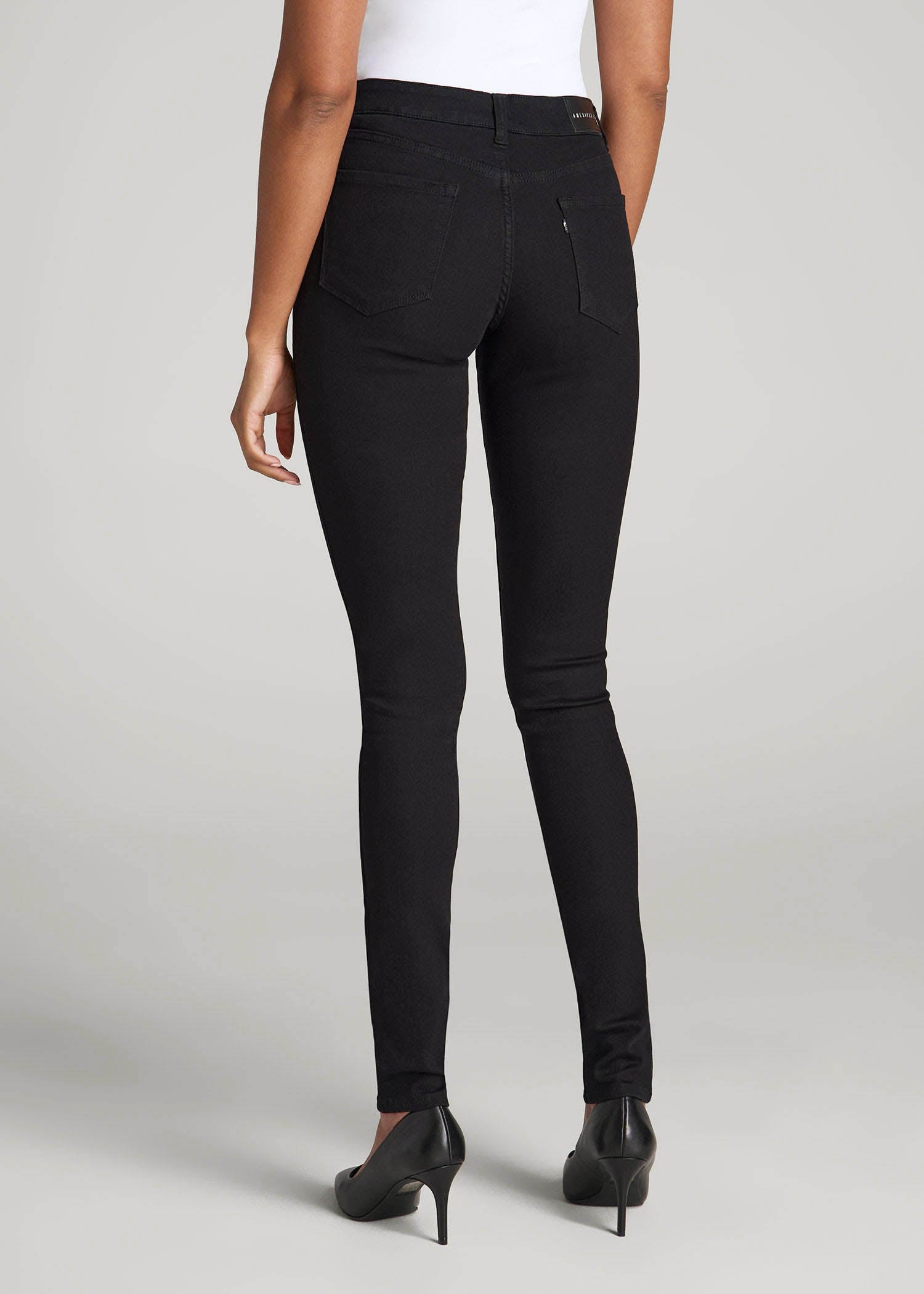 Sarah Mid-Rise Skinny Jeans for Tall Women in Black