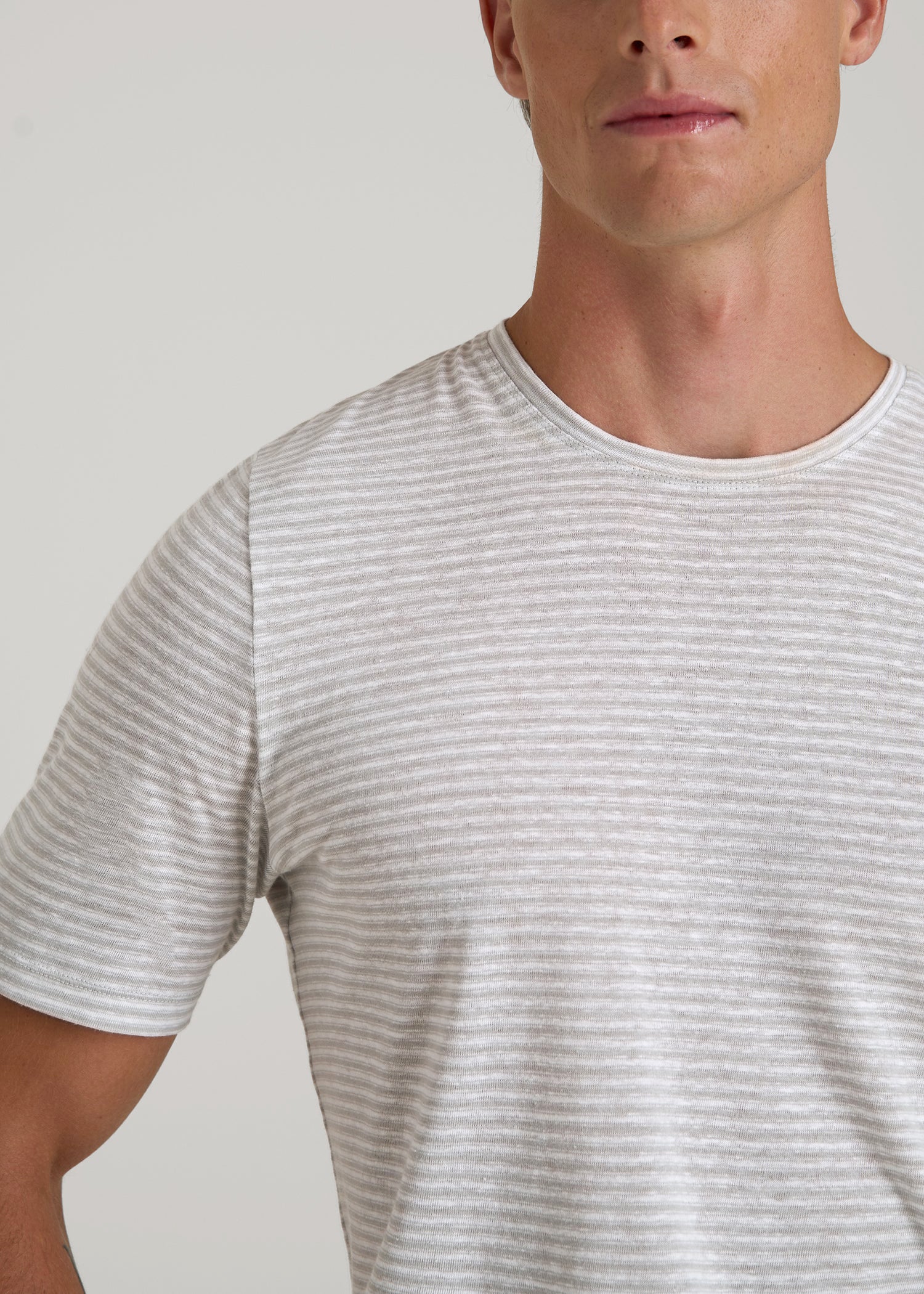 Linen Crewneck T-Shirt for Tall Men in Grey and White Mini Stripe