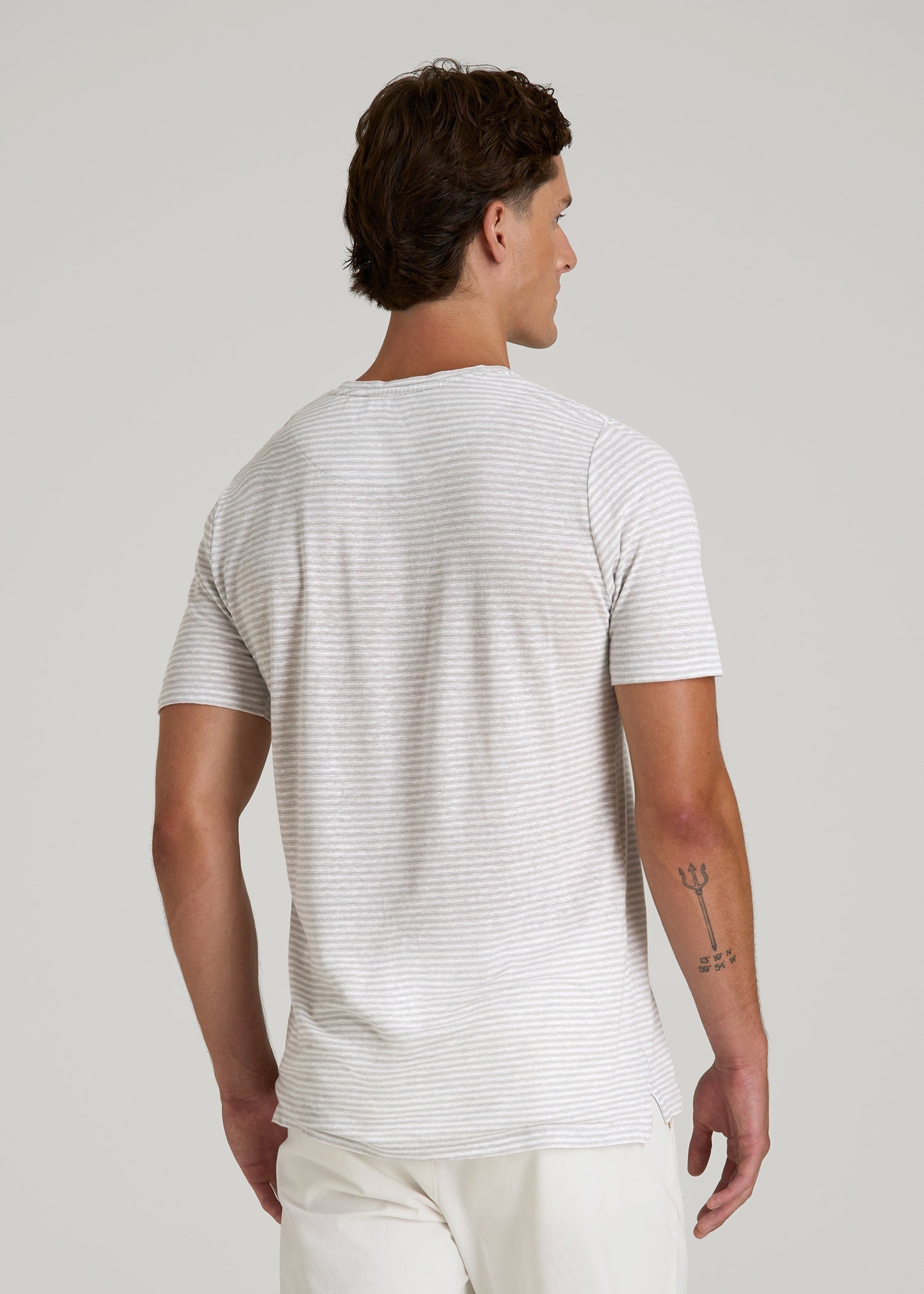 Linen Crewneck T-Shirt for Tall Men in Grey and White Mini Stripe