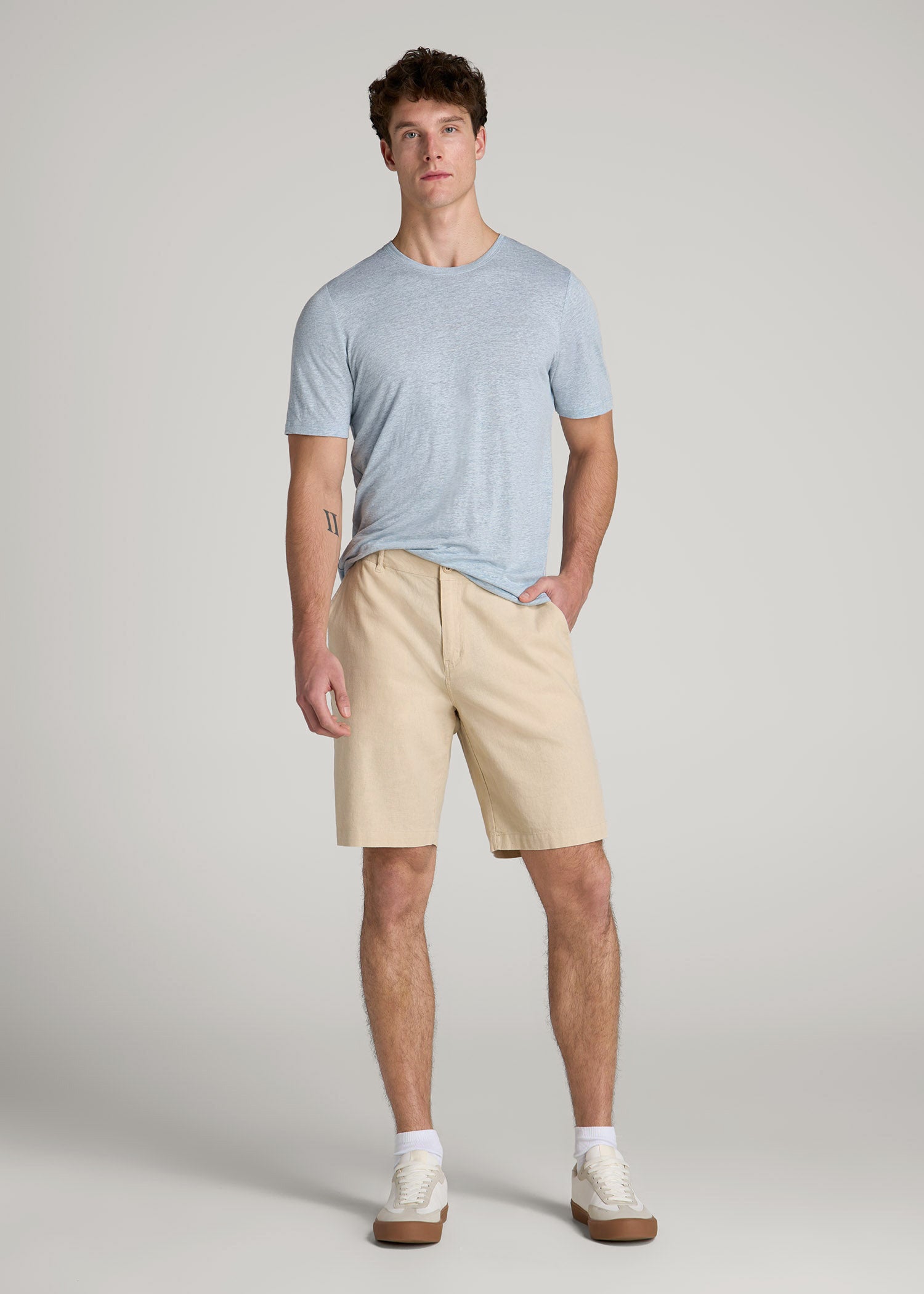 Linen Crewneck T-Shirt for Tall Men in Sky Blue Mix