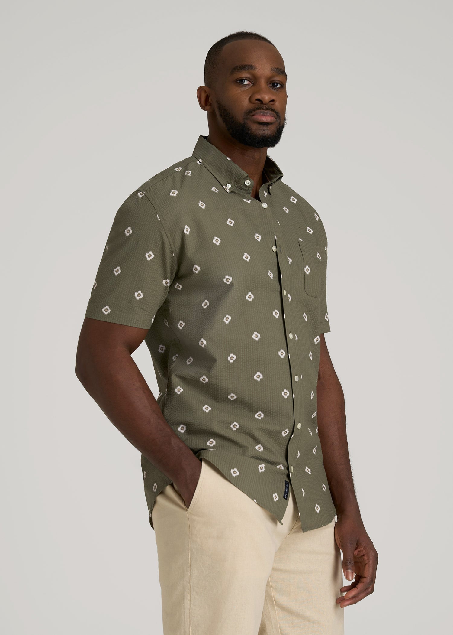 Seersucker Short Sleeve Shirt for Tall Men in Olive and Beige Floral