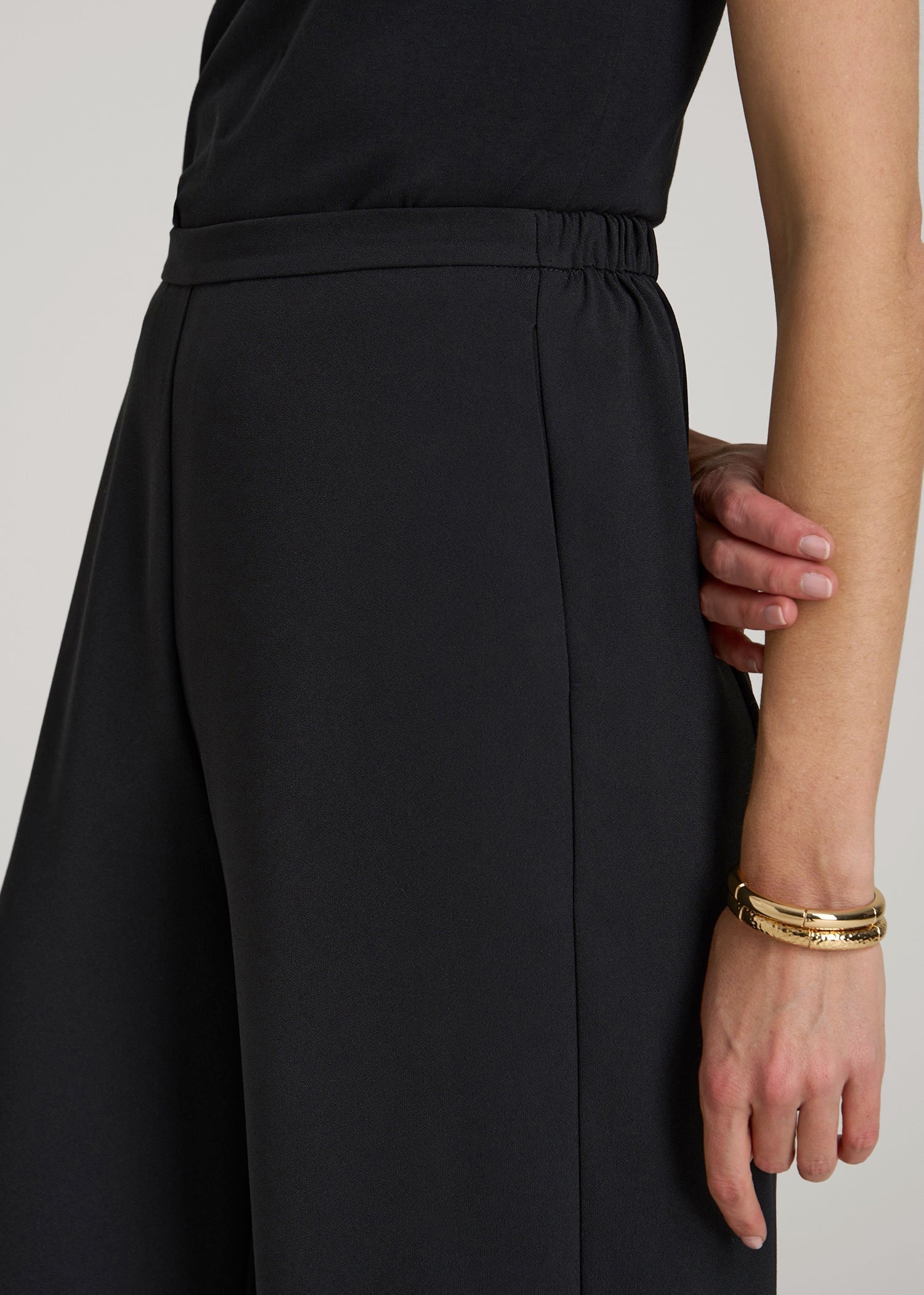 Pull-On Crepe Ultra Wide Pants for Tall Women in Black