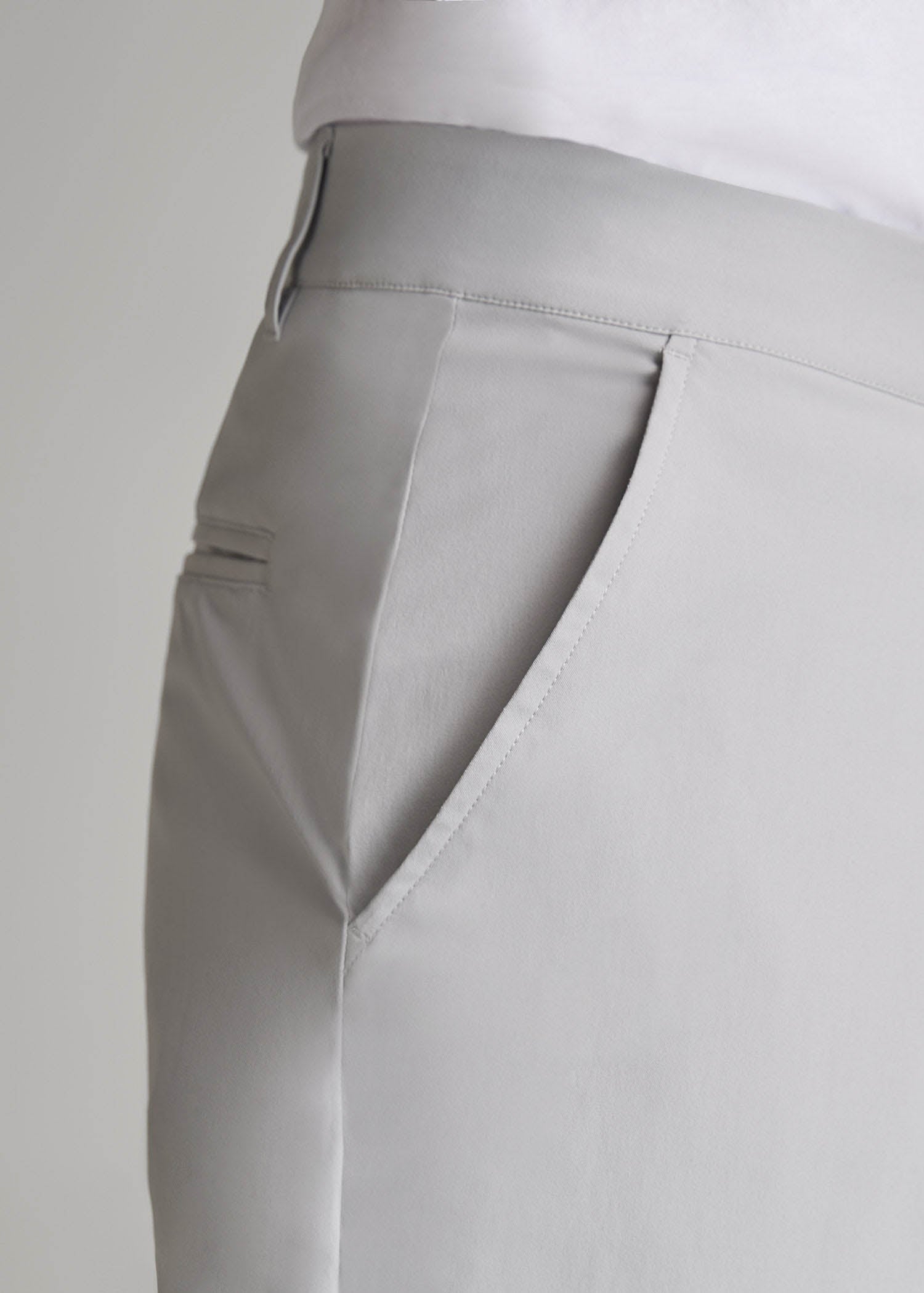 TAPERED FIT Traveler Chino Pants for Tall Men in Light Grey