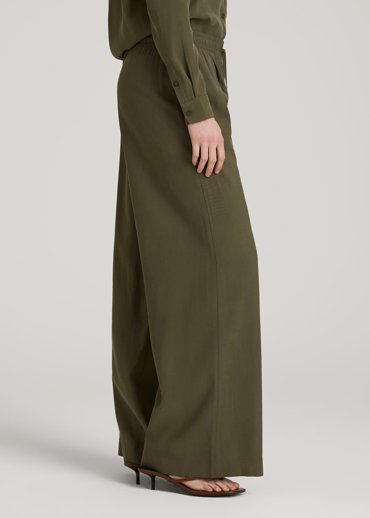 Relaxed Pull-On Pants for Tall Women in Forest Night